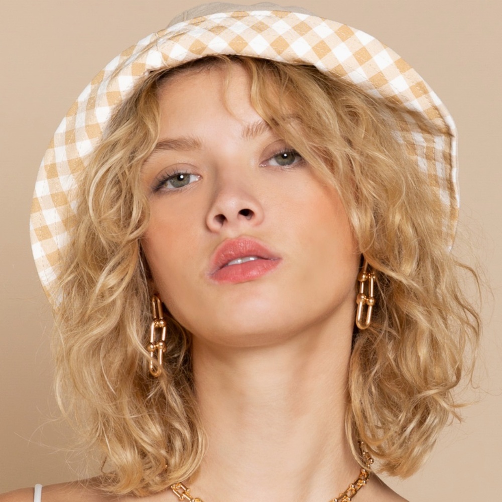 NEW! POL It’s A Drop In the Bucket Hat!! OS Beige,Checkered Inside Accessorize! - Picture 2 of 7